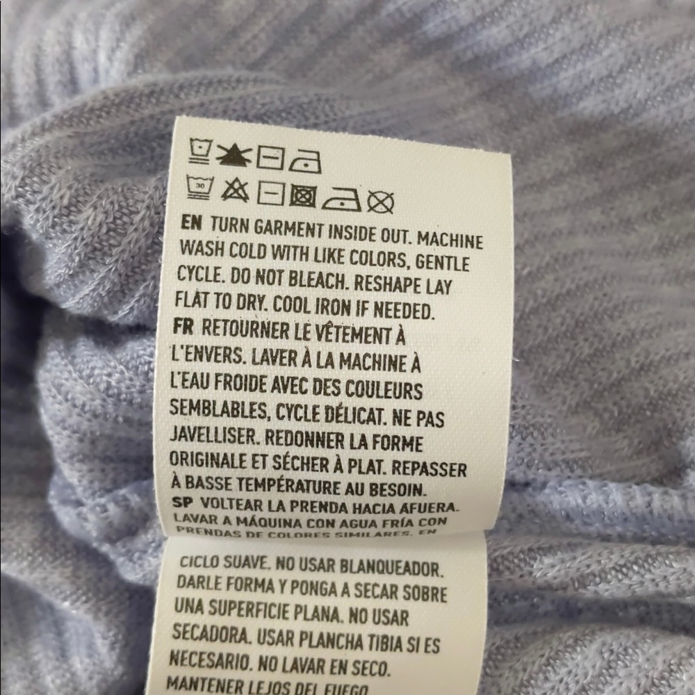 2x 👯‍♀️Host Pick⚡️American Eagle Baby Tee with Lettuce Details - Picture 10 of 10